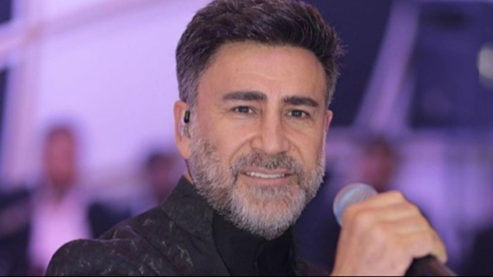 İzzet Yıldızhan çocuklarını sömestr tatilinde Paris'e götürdü