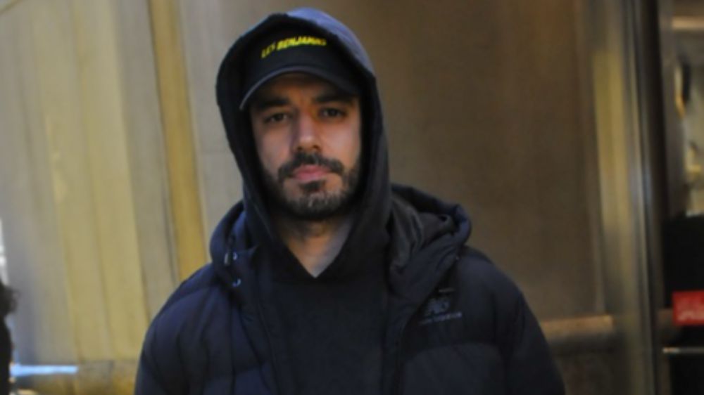 'Kızılcık Şerbeti'nin Umut'u Serkan Tınaz, dizide Nursema'yı oynayan eşi Ceren Karakoç ile okul yıllarını anlattı