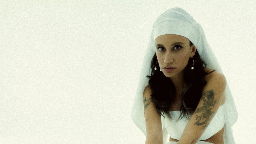 Melis Karaduman'ın yeni şarkısı ‘Kimim Ben’ yayında