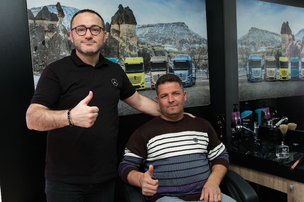 Mercedes-Benz Kamyon’un Sağlık Bakım Tırı Türkiye’nin 7 bölgesini ziyaret ederek kamyon şoförlerinin yanında oldu