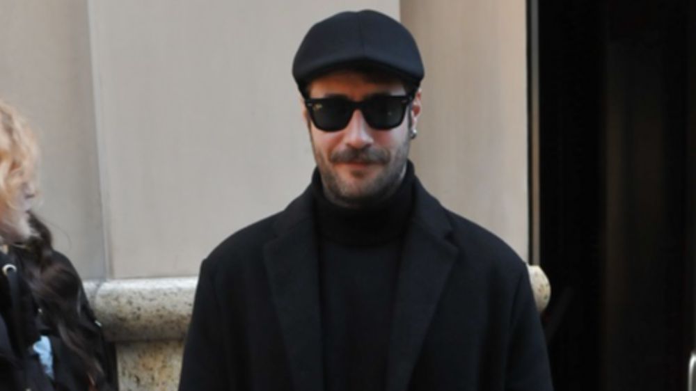 Ozan Dolunay'dan aşk açıklaması