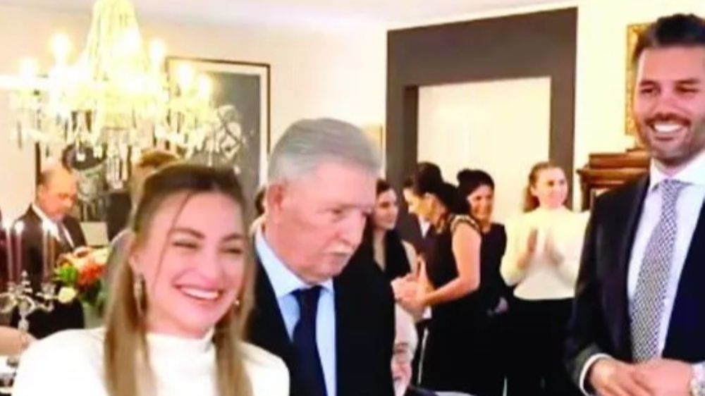 Rüzgar Çetin, nişanlandı! 