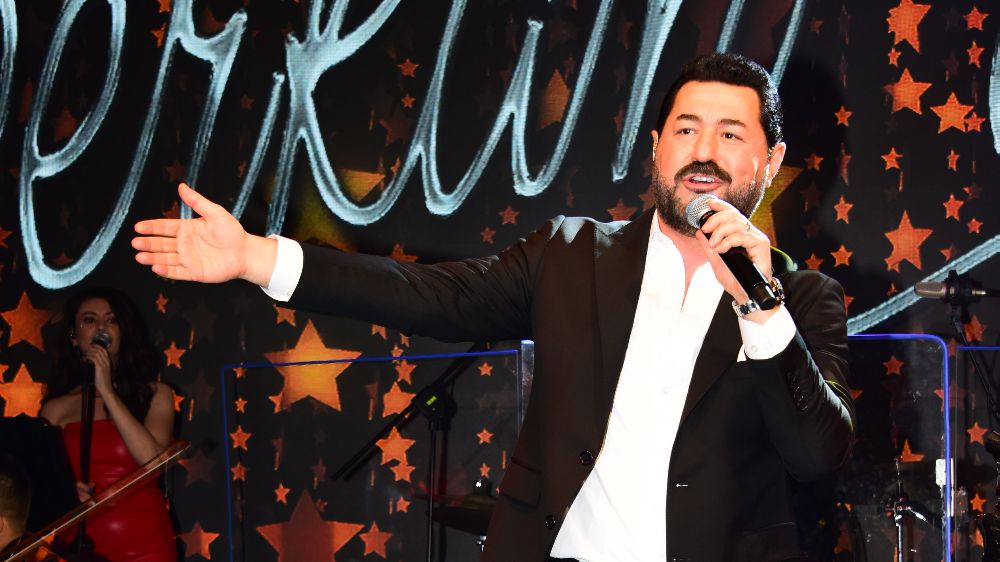 Serkan Kaya 2024'e Kıbrıs’ta ‘merhaba’ dedi