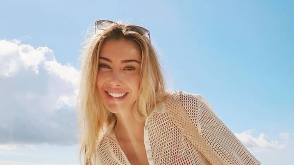 Şeyma Subaşı uzun bir aradan sonra sahile indi! Kırmızı bikinisiyle dikkat çekti!   