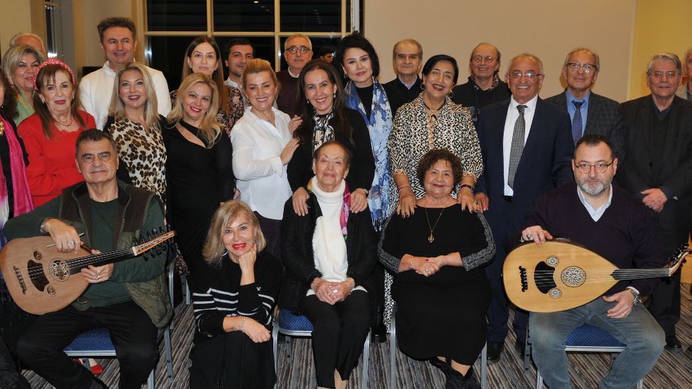 Türk Müziğinde Roman dokunuşu