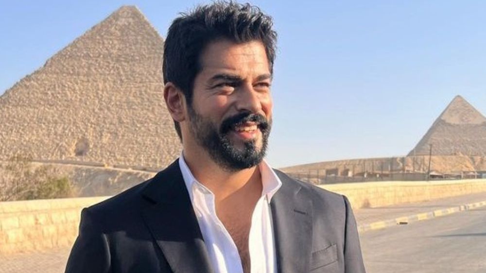 Burak Özçivit'ten dev reklam anlaşması