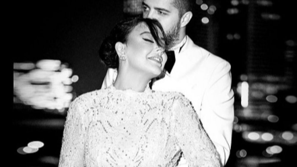 Ebru Gündeş ile Murat Özdemir evlendi. Şarkıcıdan ilk mesaj geldi!