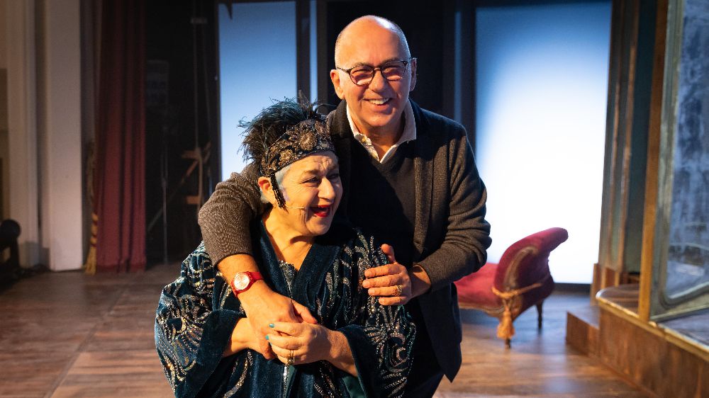 Ferzan Özpetek’in “Şahane Misafir”i tiyatro sahnesinde