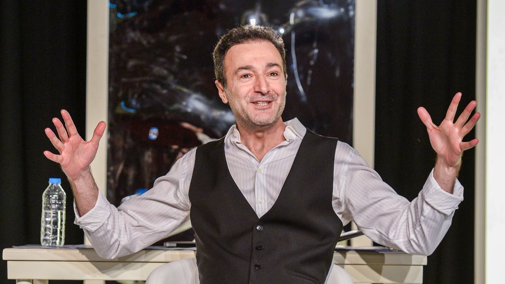 Fırat Doğruloğlu uzun bir aradan sonra yeniden sahnede