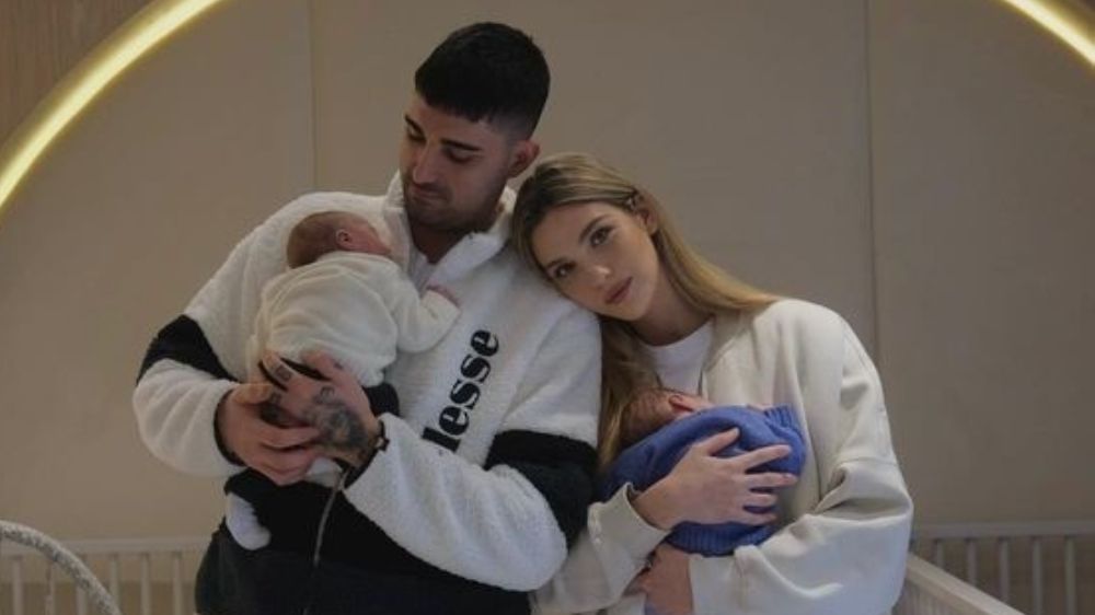  İdo Tatlıses ve Yasemin Şefkatli'den aile pozu...