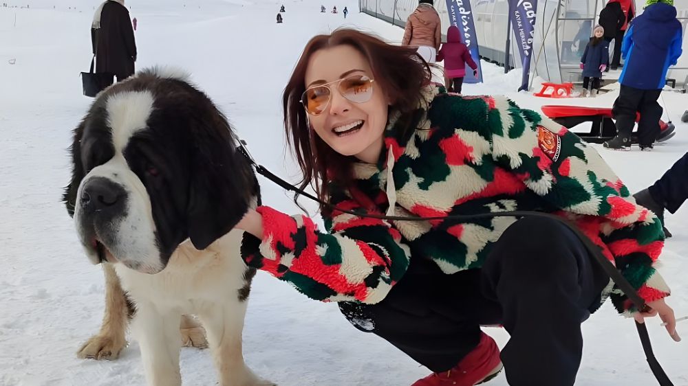 Nur Yazar kar tatilinde