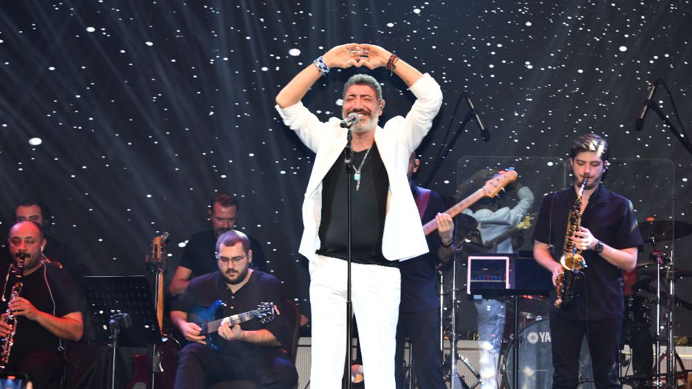 Sevgililer Günü'ne sevgilisiz gireceğiz