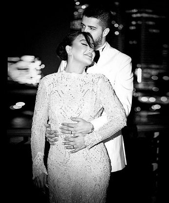 Ebru Gündeş hamile mi? Ortaya çıkan fotoğraf kafa karıştırdı!