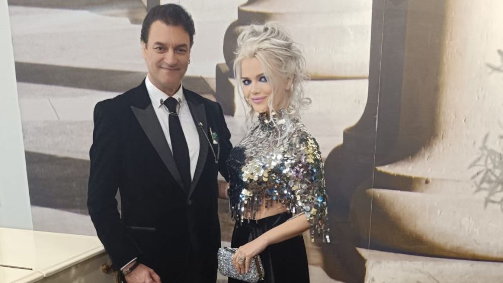 Programda yıldızlaşan aşk! Birbirine çok yakışan çifte reklam teklifleri yağıyor