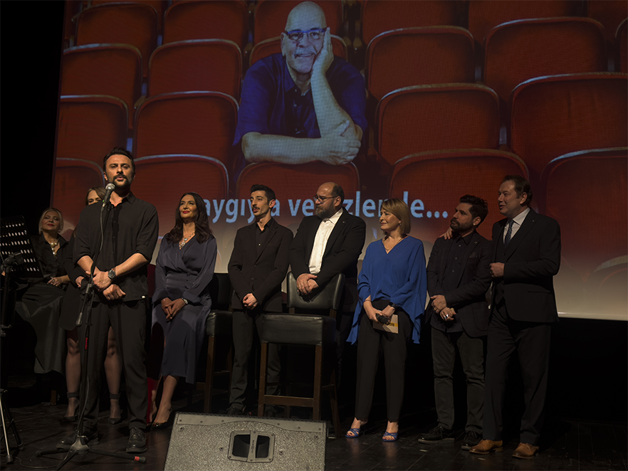 Rasim Öztekin şarkılarla anıldı