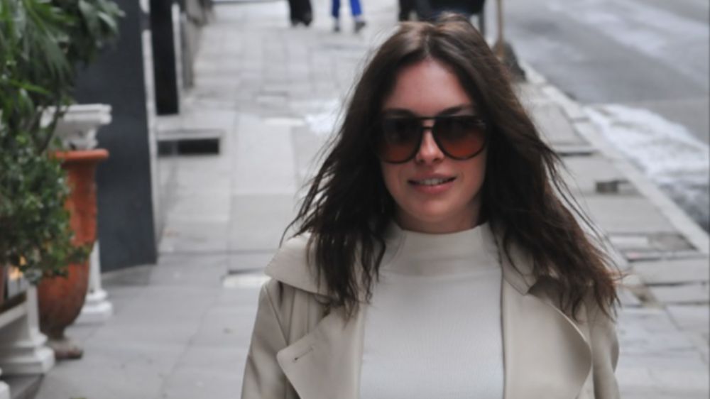 Sosyal medyada paylaştığı dans videolarıyla konuşulan Melis Sezen'den açıklama