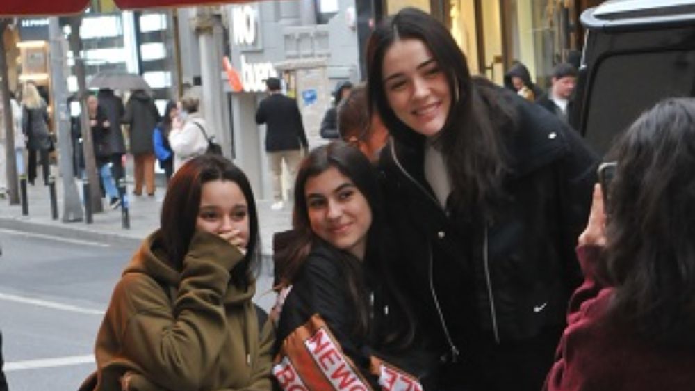 Zehra Güneş'e yoğun ilgi