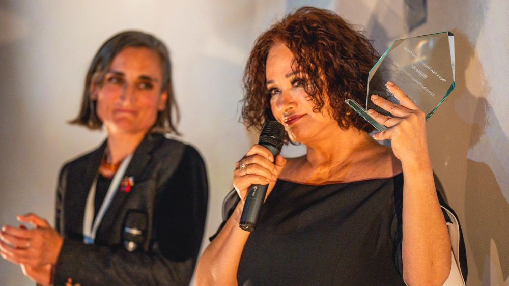 50. sanat yılında Müjde Ar'a Münih'te Yaşam Boyu Başarı Ödülü verildi