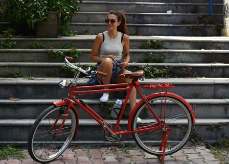 Kaan Urgancıoğlu ve Melisa Aslı Pamuk'un başrolünü paylaştığı 'Sen Yaşamaya Bak' filminin yayın tarihi belli oldu