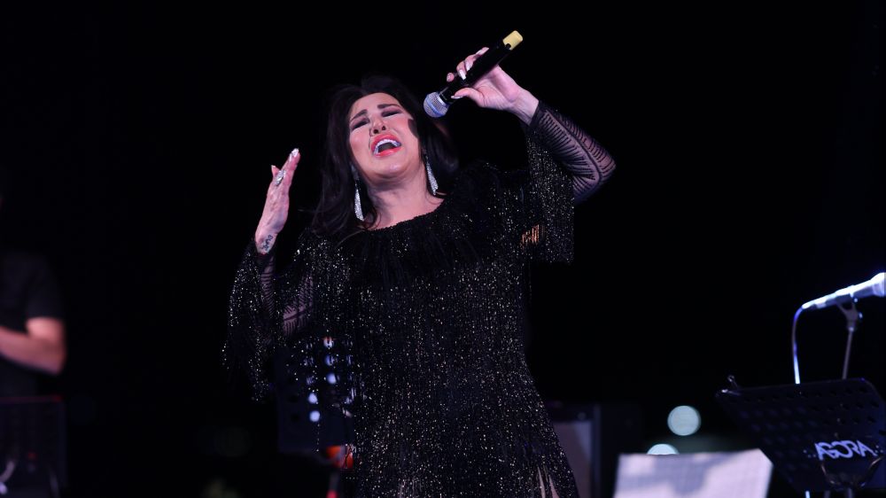 Nükhet Duru, Bodrum’da muhteşem bir geceye imza attı