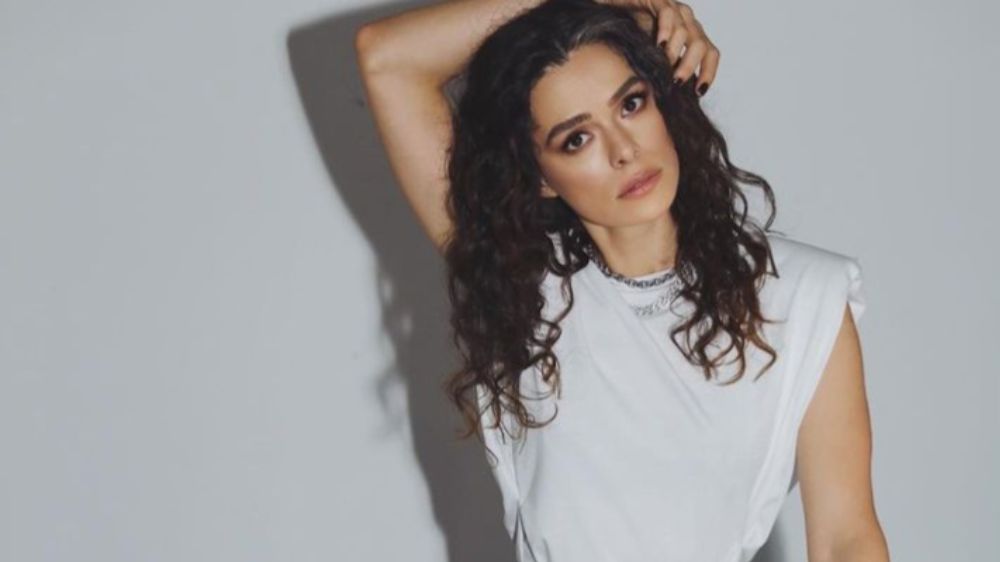 Özge Özpirinçci eğitim hayatı boyunca kaldığı tek dersi açıkladı