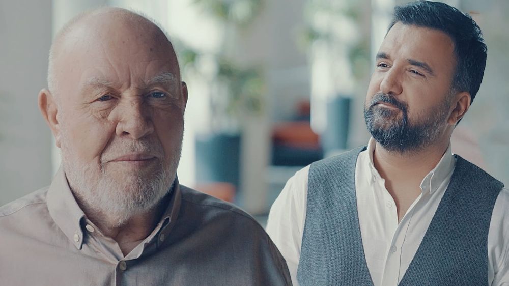 Ustadan veliahtına tam destek