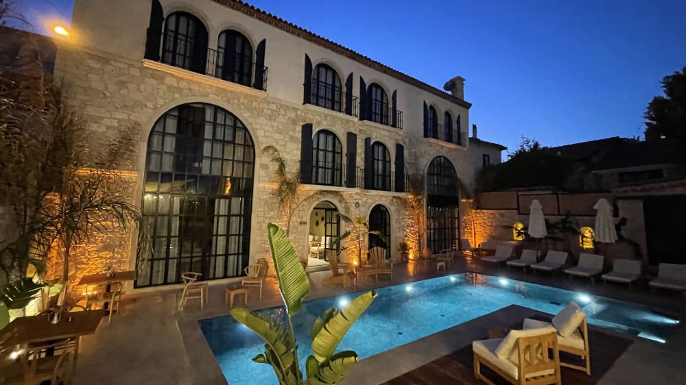 Alaçatı'da Fransız esintisi