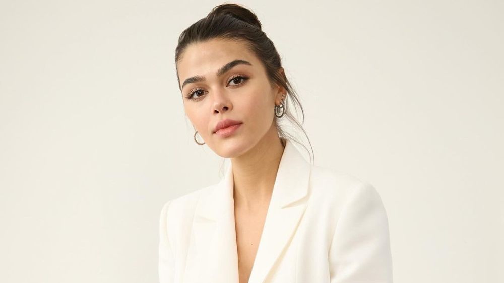 Aslıhan Karalar: Modayı yakından takip ediyorum