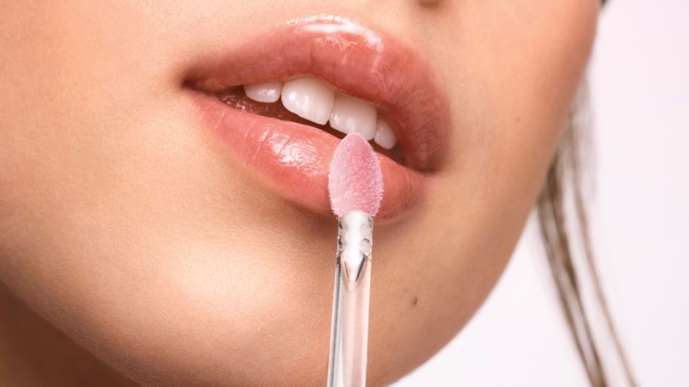 Dudaklara enerji ve şıklık: Extra Plump dolgunlaştırıcı dudak serumu