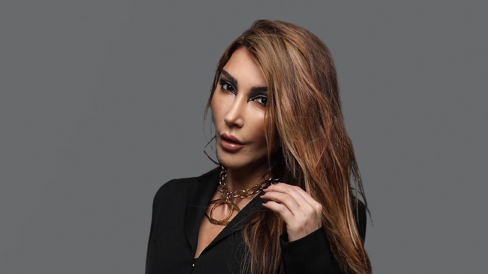 Hande Yener Avrupa’ya gidiyor!