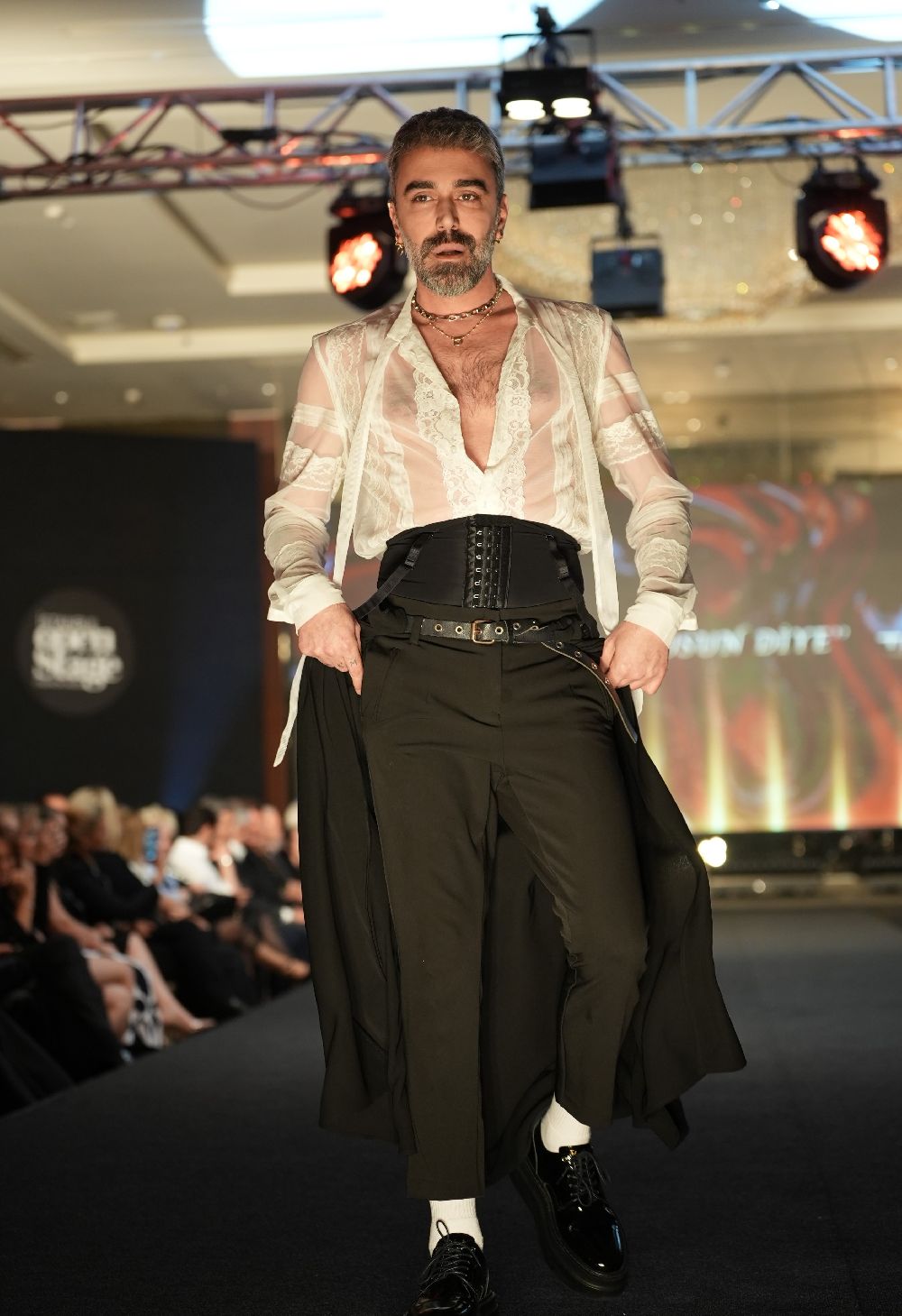 “Kızlar Okusun Diye” podyuma çıktılar