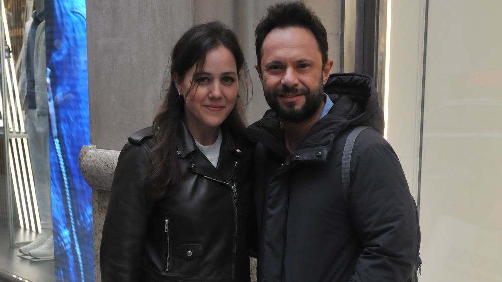 Özgün, eşiyle ilk kez röportaj verdi! Nida Karaçar, Özgün’ün evde yaptığı işleri tek tek saydı