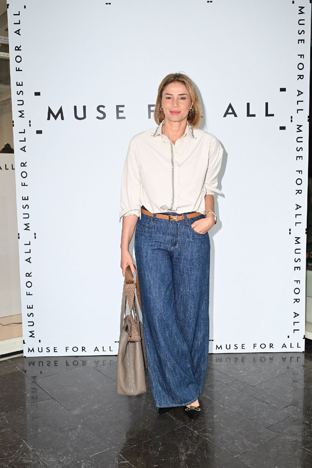 Yasemin Öğün'ün mağaza açılışı cemiyet ve moda tutkunlarını buluşturdu