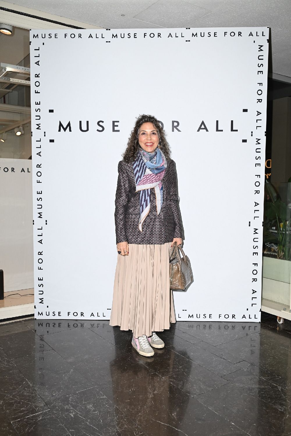 Yasemin Öğün'ün mağaza açılışı cemiyet ve moda tutkunlarını buluşturdu