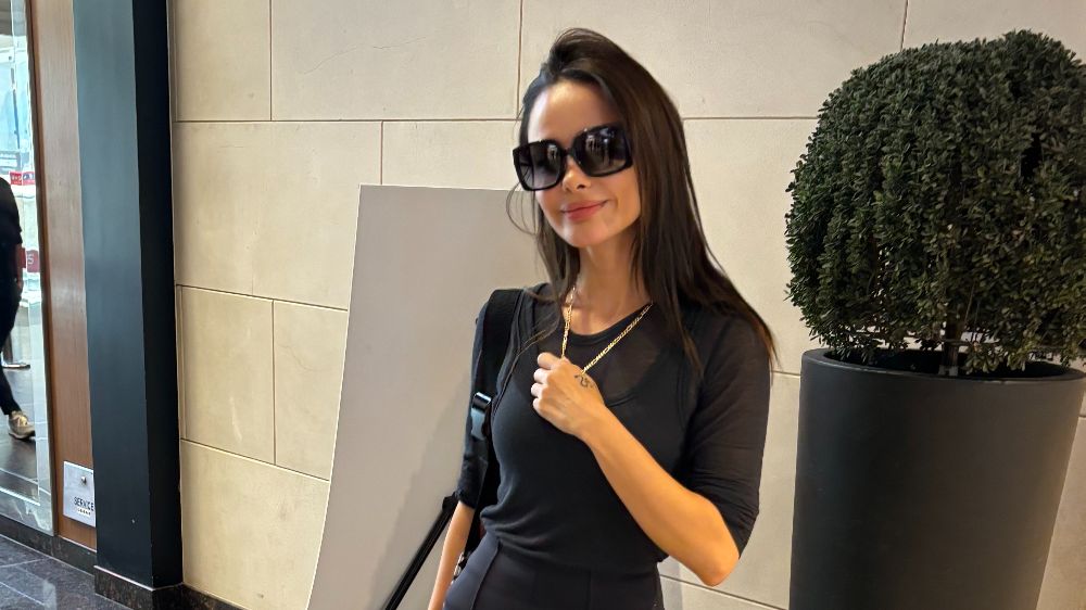 'Akasya Durağı'nın Dilek'i Pelin Sönmez yıllar sonra ortaya çıktı! Dizilerde neden yer almıyor?