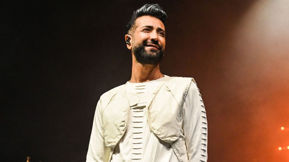 Beklenen albümün açılış şarkısı Tan Taşçı’dan geldi