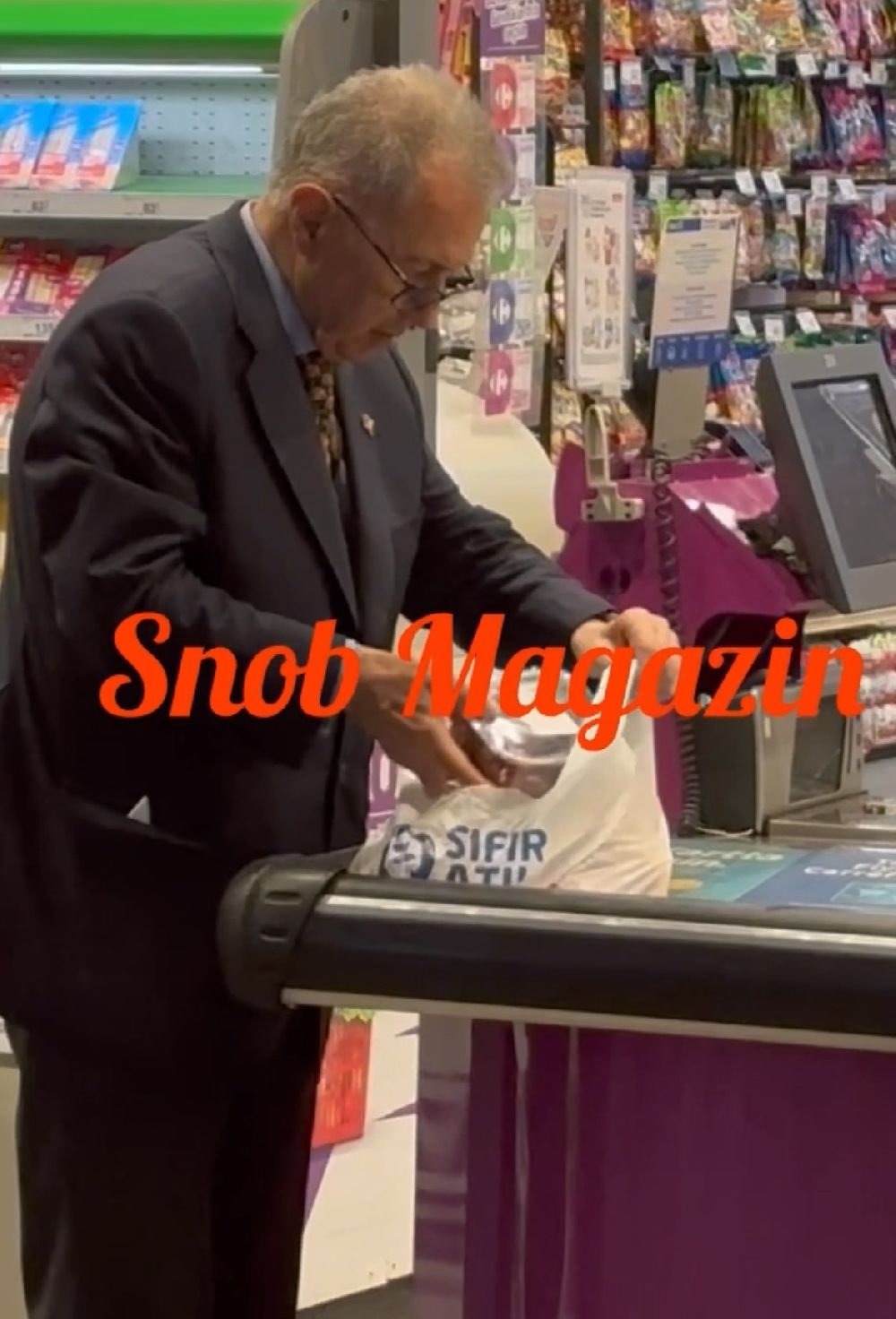 'Dünyanın En Zenginleri' sıralamasında zirveye çıkan Mehmet Emin Karamehmet mütevazi yaşamıyla dikkat çekti