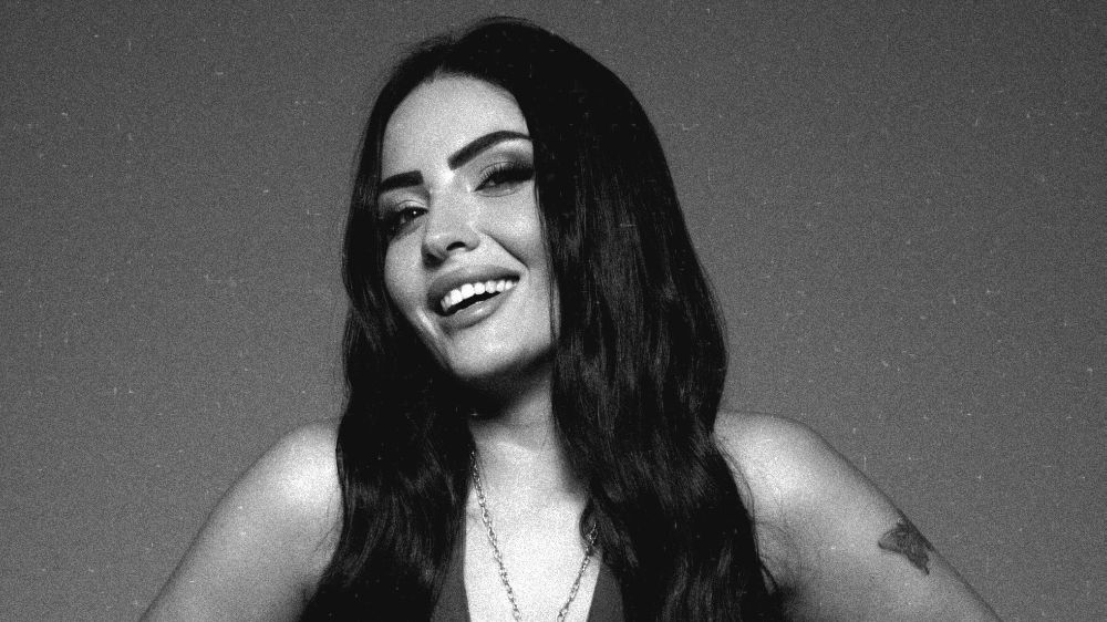  Duygu Kutlu'dan yeni şarkı!