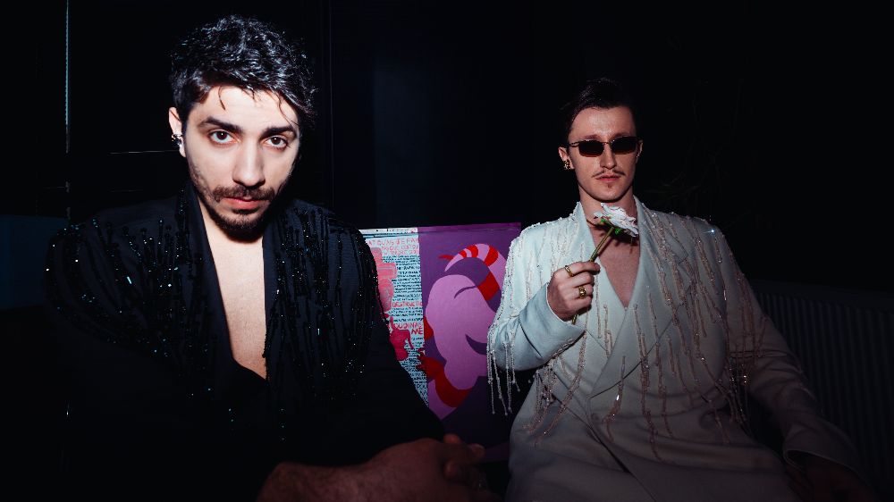 Eskitilmiş Yaz yeni şarkılarla yoluna devam ediyor