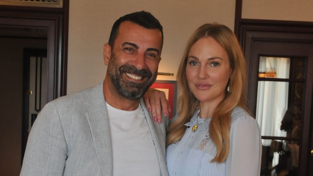 Meryem Uzerli: Emre Karayel'e gülmekten kaslarım ağrıyor