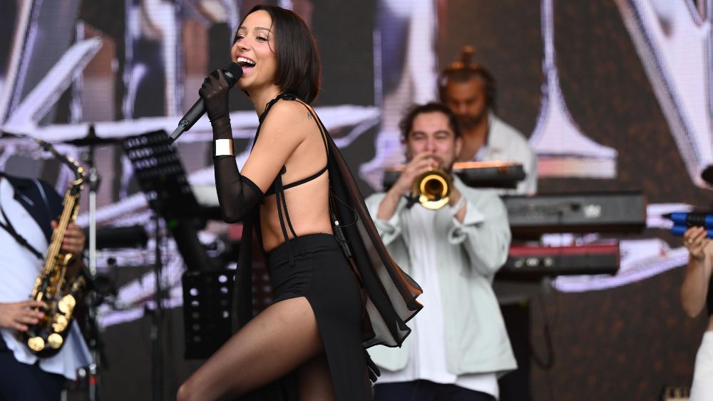 Münih seyircisi yağmura rağmen ‘Zeynep Bastık’ dedi