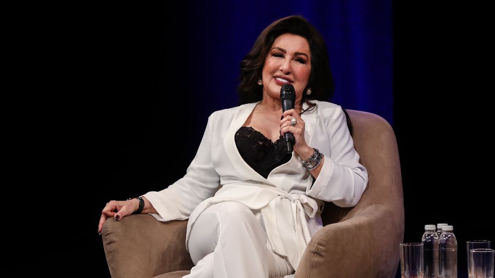 Nükhet Duru: Neşe icat edilebilir bir şey