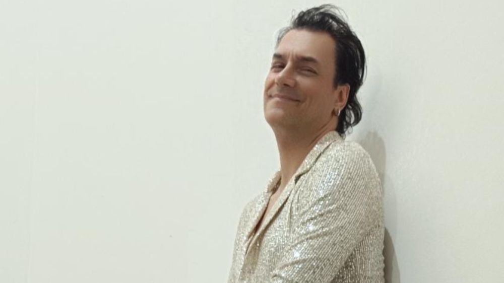 Tayfun Duygulu'dan muhteşem yaz konseri! Eşi tasarladı, kayınvalidesi dikti