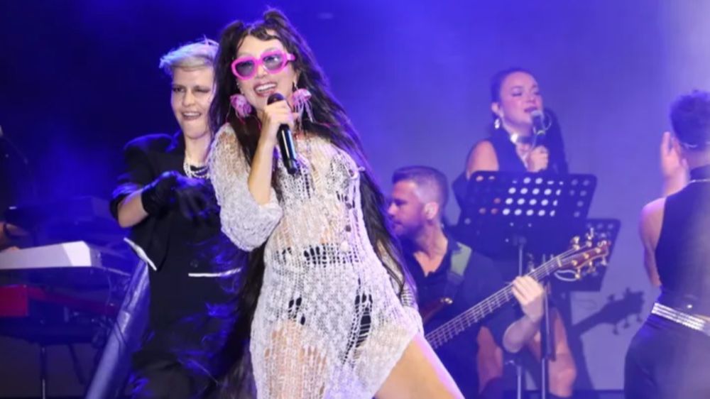 Tekirdağ'da Hande Yener rüzgarı