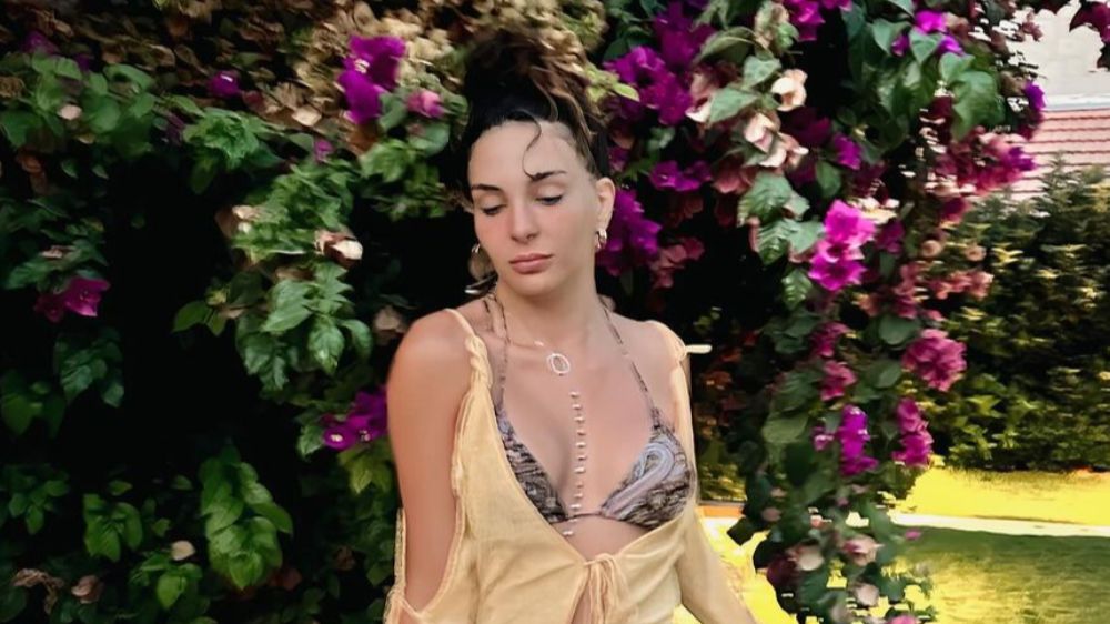 Ebru Şahin'in tatil kombini