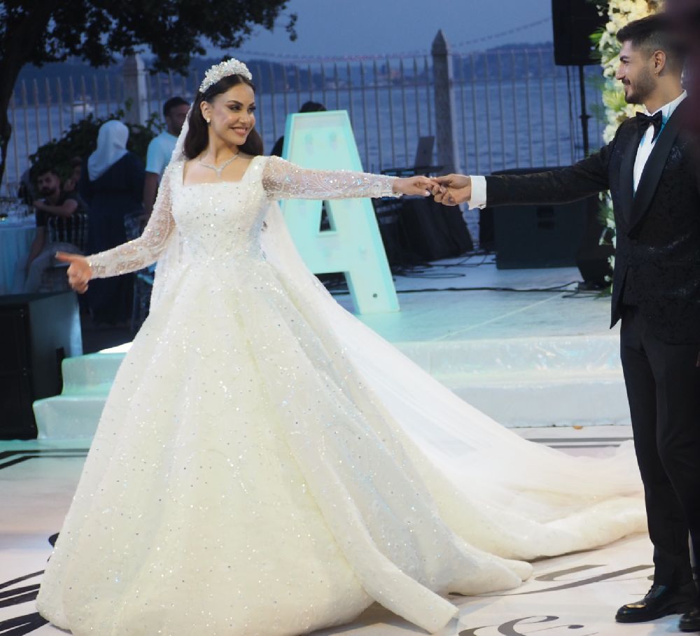 Eren Deli ve Ayşe Tan dünyaevine girdi