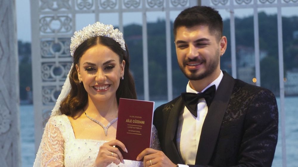 Eren Deli ve Ayşe Tan dünyaevine girdi