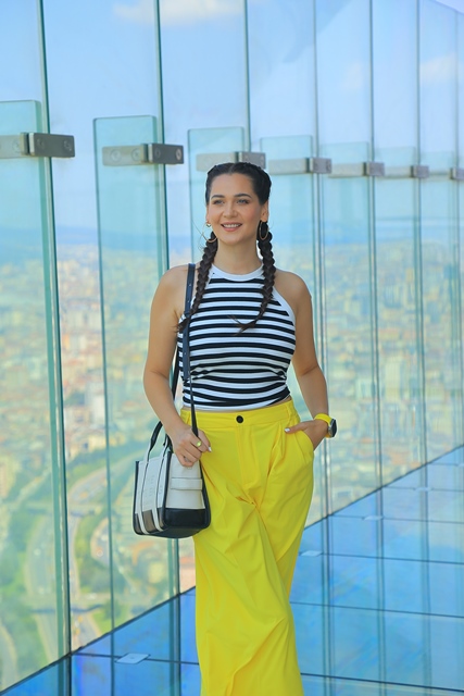 Gülsim Ali İstanbul'u zirveden izledi!