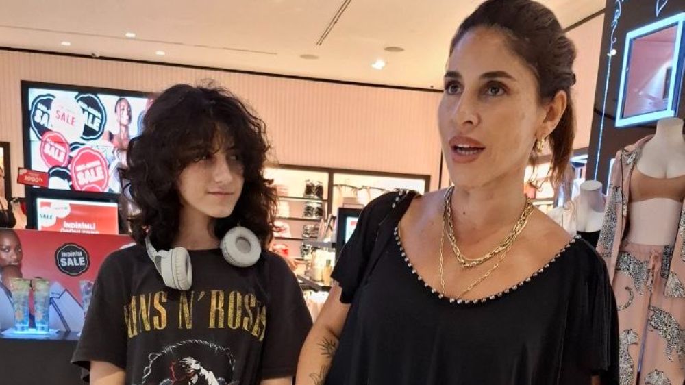 Irmak Ünal, babası Cihan Ünal ile küs mü? Tamamen Bali’ye mi yerleşti? Oyunculuğu bıraktı mı?