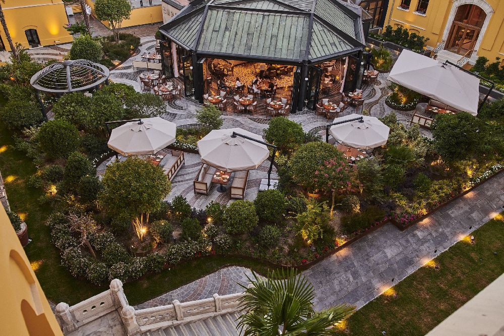 Four Seasons Hotel Sultanahmet’in İmza Restoranı Avlu’da zengin lezzetler